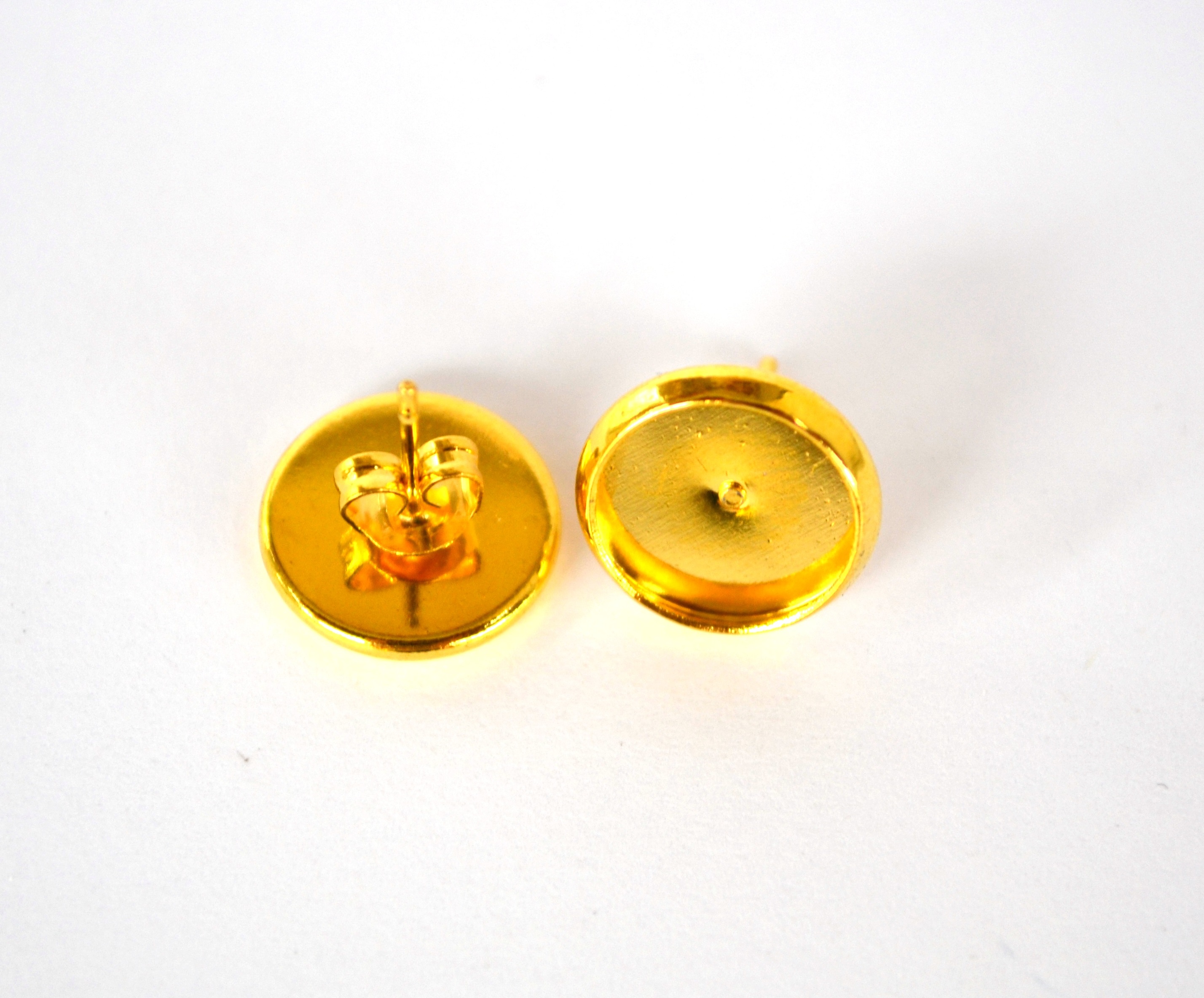Náušnice - lôžka, tvar kruh, zlatá farba, 10 mm - 1 pár + zarážky, II. trieda